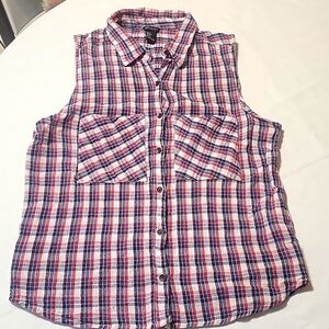 Forever 21 sleeveless flannel shirt